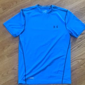 Men’s under armor tee